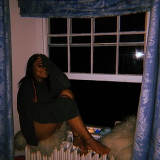 Hol✨