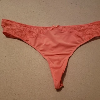 HornyMilf82