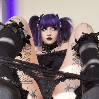 Hailey 🖤💀💋