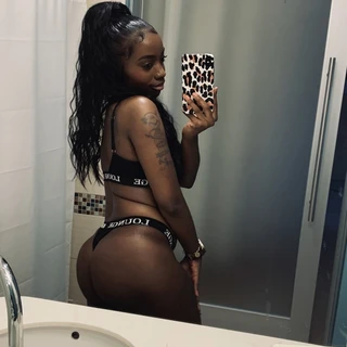 hospital bae 👩🏾‍🦼💗