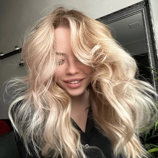 Hot Blonda😈