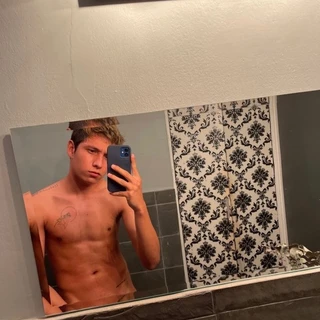 Hot Boy Latino 18