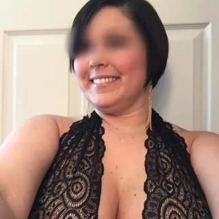 HotCurvyWife