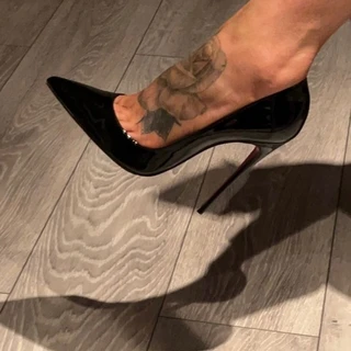 💋 Miss Stilett-hoe 👠🦶🏻🍑