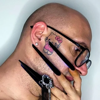 Hungary_gay_nails