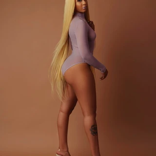 Sexy Nia✨