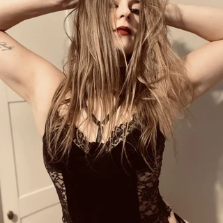 Iliza Scarr