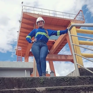 😈👷‍♀️Ingeniera 🤤Hot🏢 🔥