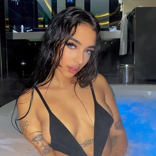 IRINA 🦊