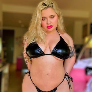 Alexa Vogue