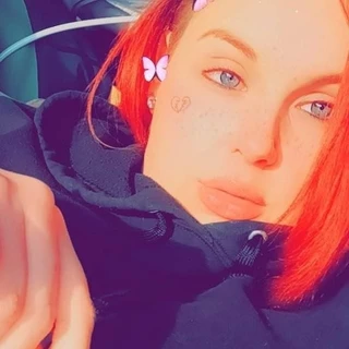 ReD_HaiR_dOntCarE