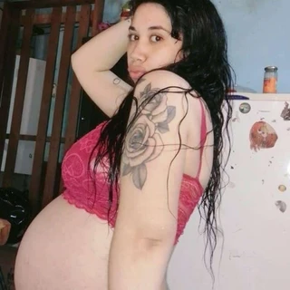 HOT PREGNANT🥵