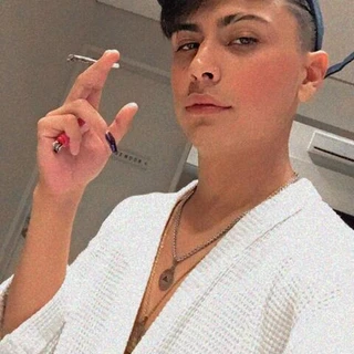 𝐓𝐡𝐞𝐨™⚡️