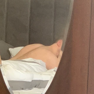J 🍑🍑