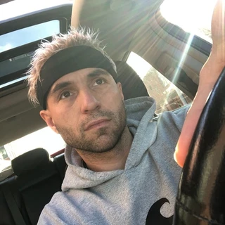 Joey “Dad bod”Drake