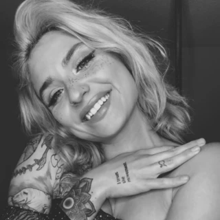 😇