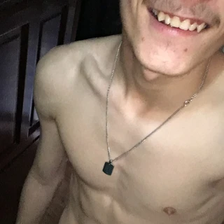 Jonathan 🤤