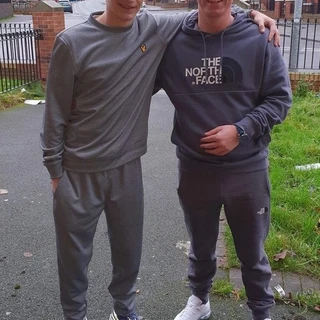 2 straight lads 😜💦