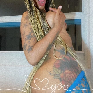 Jozie Pussy Pops