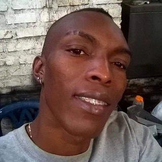 Juan Yuber V.