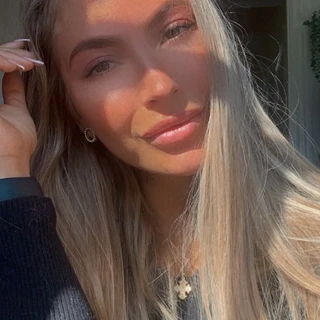Julie 🤍
