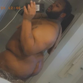Come play with me 🍑