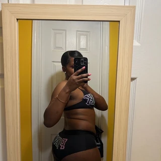 Toriiiii🥵