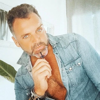 Toño