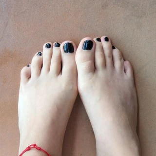 🍦 🎀 𝓀𝒶𝓉'𝓈 𝒻𝑒𝑒𝓉 🎀 🍦