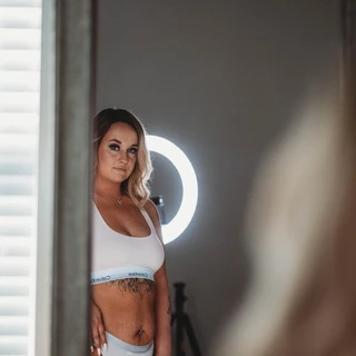 Kelsi Black 💮