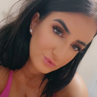 KHLOEE - BIG BOOTY MOM