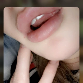 Kieva 🍑 BLONDE GIRL BANGING ASS