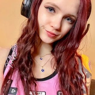 Redhead Goddess👑