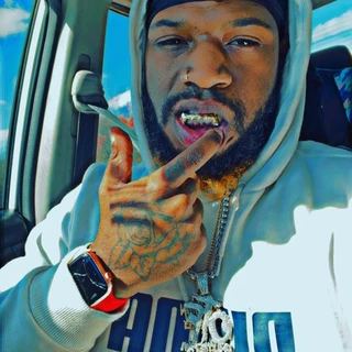 {HNIC} &{HBIC} king Gezzy