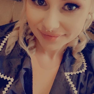Kinky Aussie Gal🖤❤️