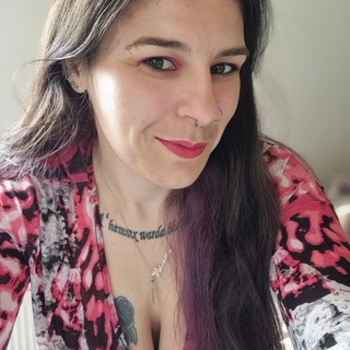 Pussy kisses and cuddles