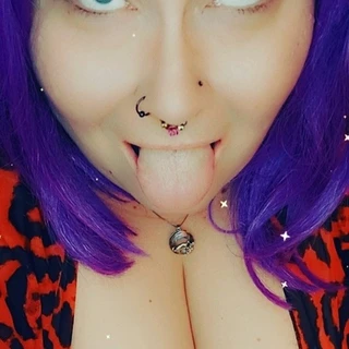 Kitten Strange