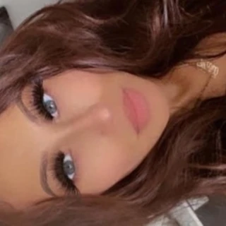 Mia 🦄