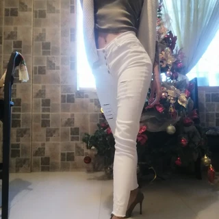 Elena hamoudy