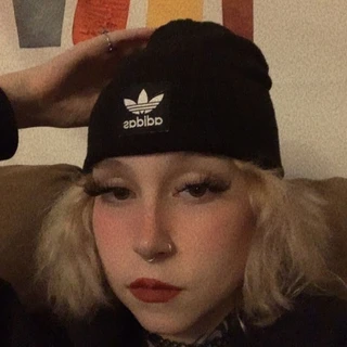 Lana Sux✨