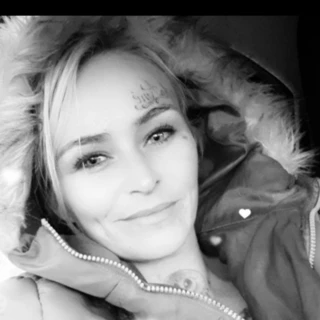 Yolandi Visagie