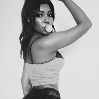 Lara😘