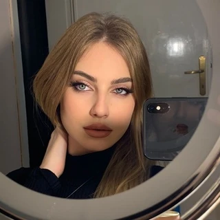 👑LaReynaDelEste👑