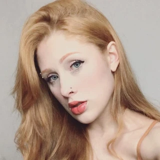 Lavínia Rose 🌸