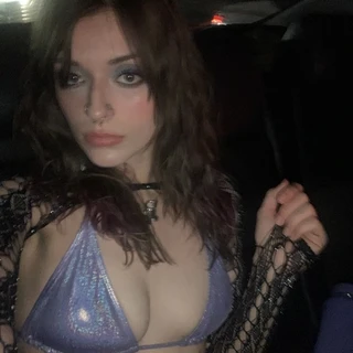 Elz 🦋✨
