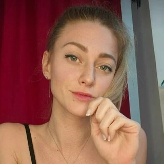 Leyla🌸Bloom