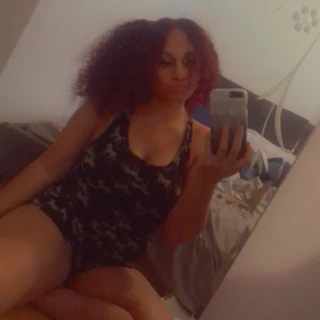 Leonna & Cherry 🦁🍒
