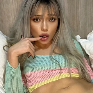 Leslie Shay