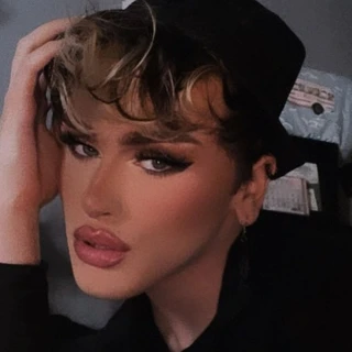 Lewk 🤍