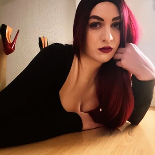 Leya_Leg